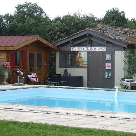 Guest house La Borie Du Chevrier Sainte-Croix-de-Beaumont