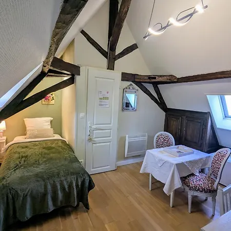 La Borie Du Chevrier * Sainte-Croix-de-Beaumont