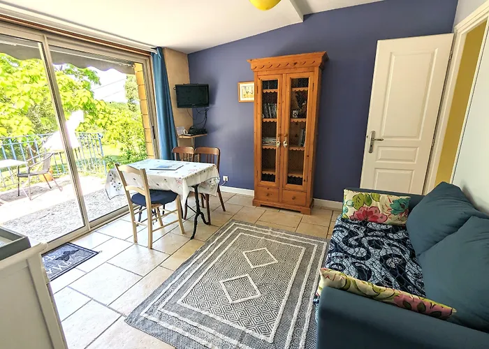 Penzion La Borie Du Chevrier Sainte-Croix-de-Beaumont